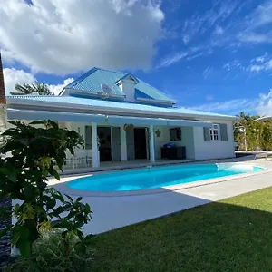 villa-nomilou-beach-avec-acces-direct-a-la-plages.comcaribbean.com/
