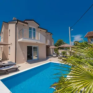 villa-ml.hotelinzadar.com/