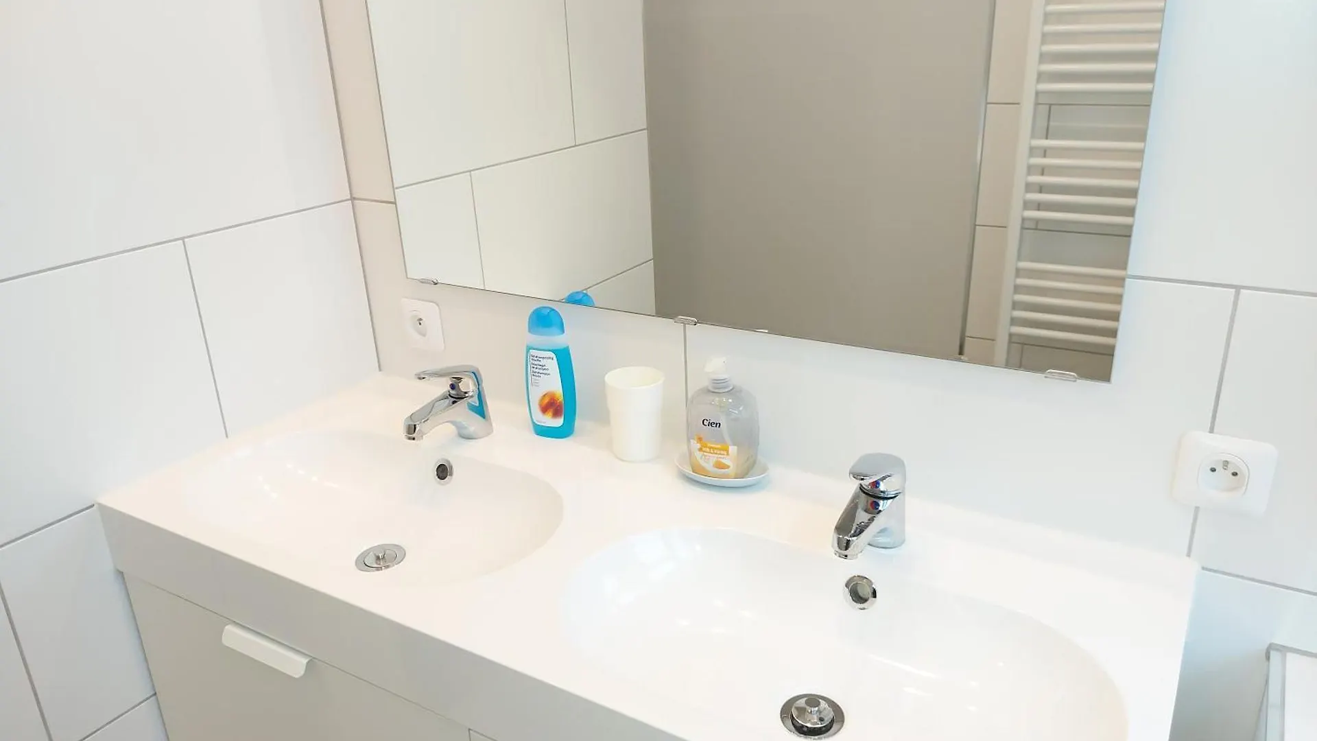 Apartment Chez Esmara Et Philippe Brussels