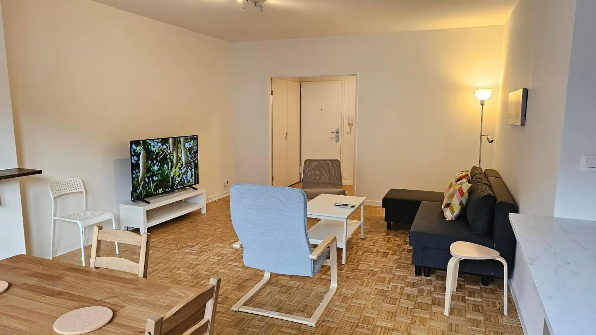 Apartment Chez Esmara Et Philippe Brussels Belgium