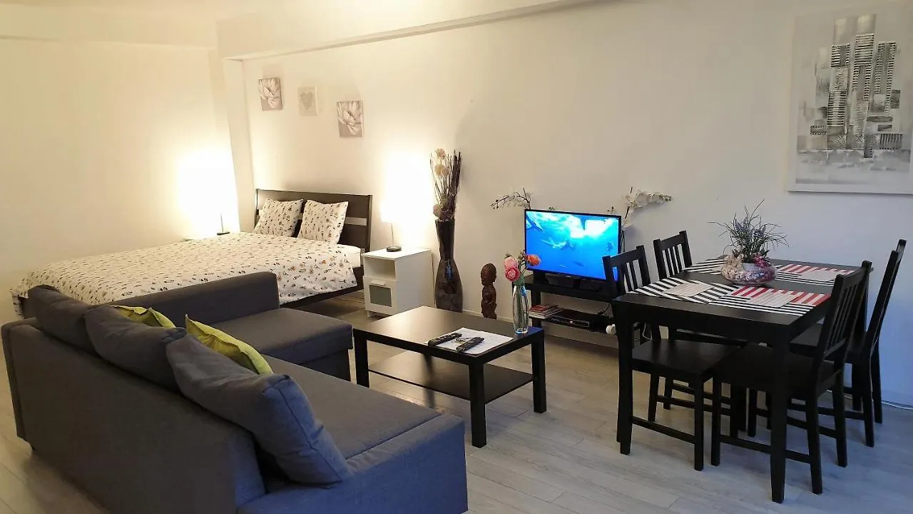 Apartment Chez Esmara Et Philippe Bruselas