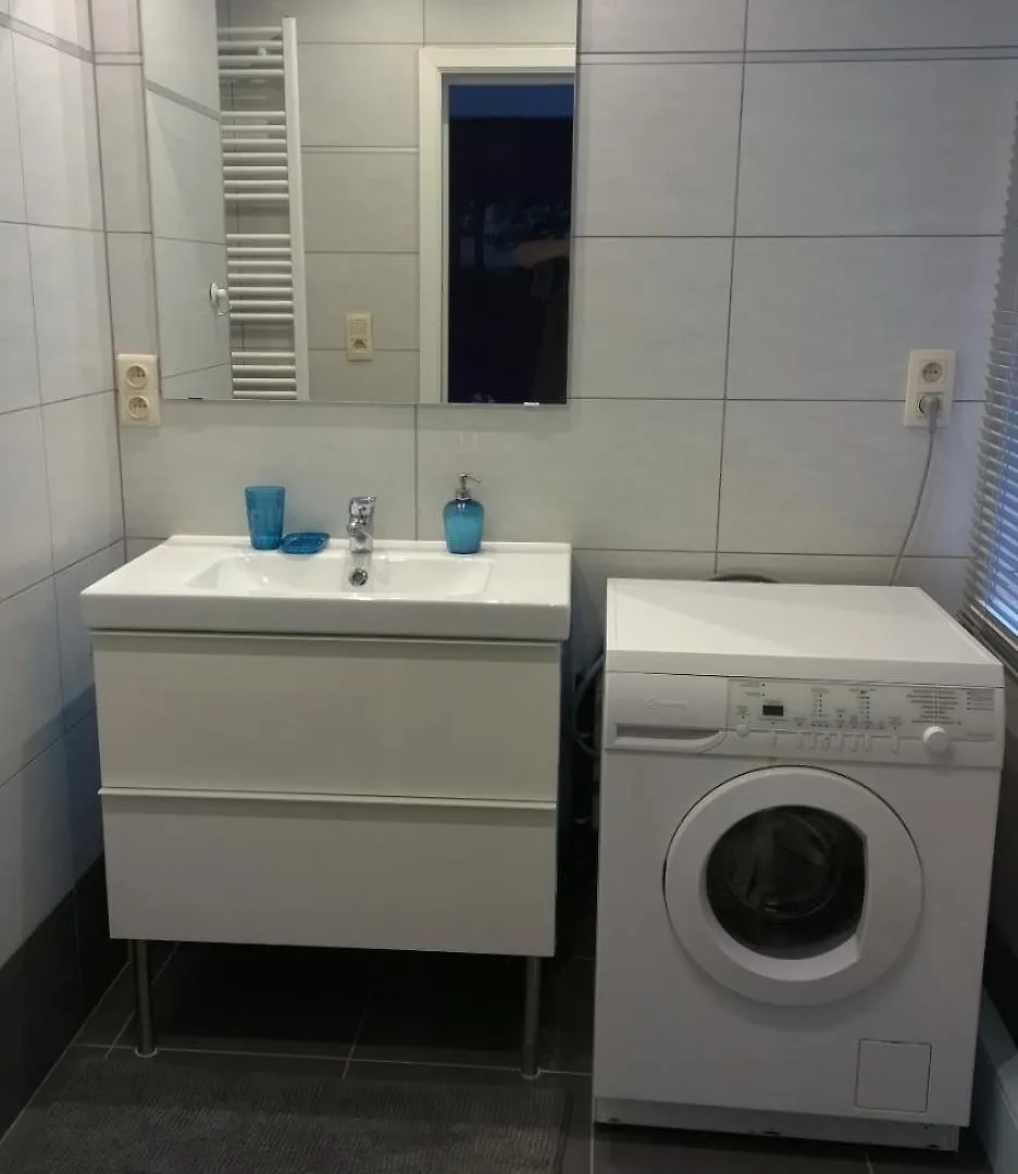 Apartment Chez Esmara Et Philippe Bruselas 0*,